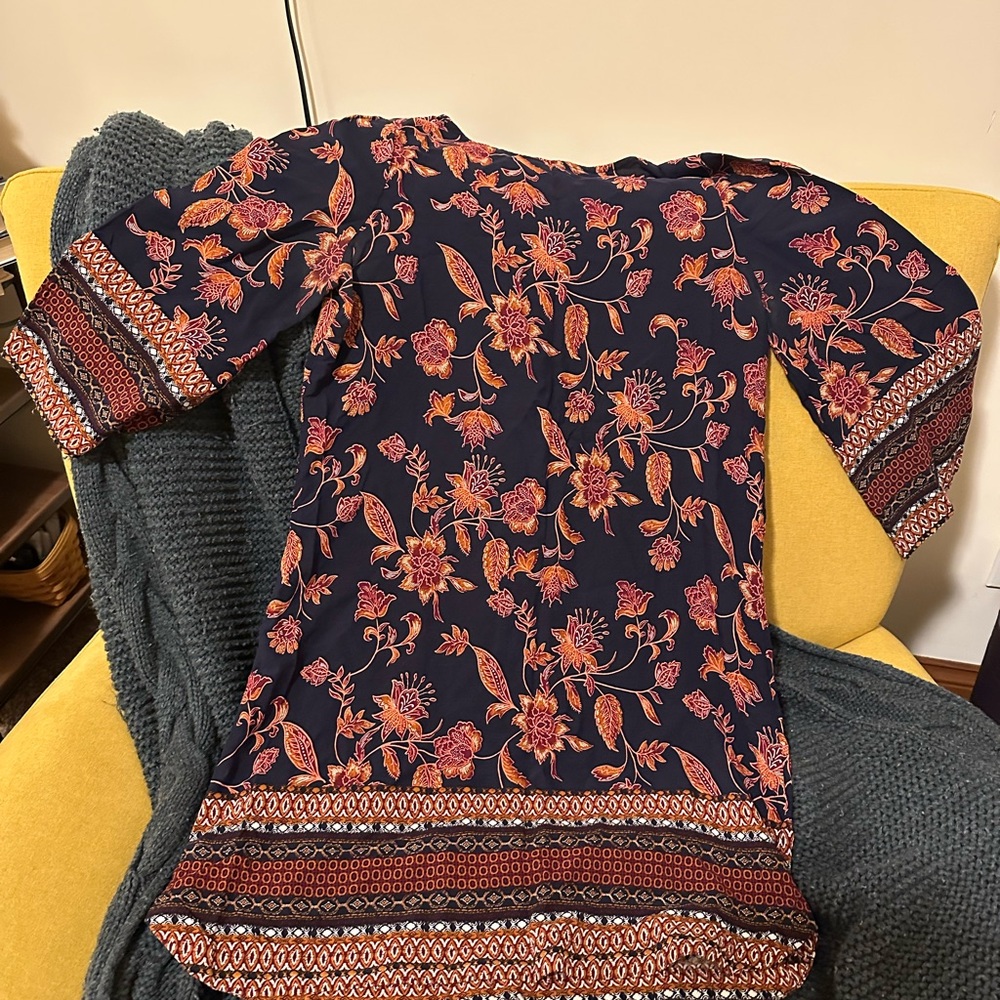 beachlunchlounge Navy and Orange Floral Blouse